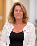 2026-09-18 -Donna in meeting hall -09